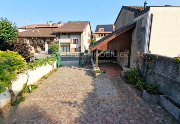 Maison familiale au coeur du village - 5 chambres - Co-Exclusivité 3