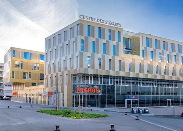 Vevey Zwischen 2 Bahnhöfen, im Einkaufszentrum MM Migros 8
