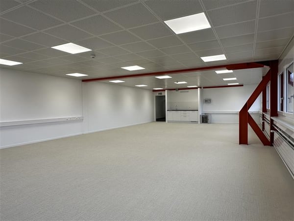 Moderne Büros von 115m2 in Romanel-sur-Lausanne 2