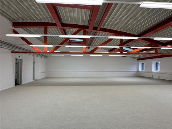 Moderne Büros von 203 m² in Romanel-sur-Lausanne 1