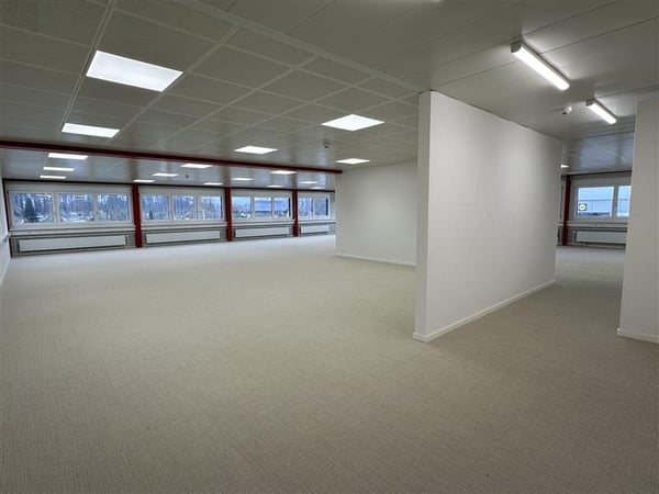 Moderne Büros von 231m2 in Romanel-sur-Lausanne 2