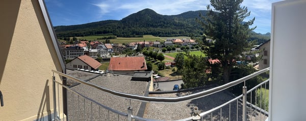 Charmant appartement de 3,5 pièces avec grand balcon à Vallorbe 2