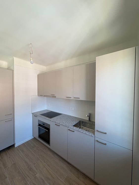 Charmant appartement de 3,5 pièces avec grand balcon à Vallorbe 12