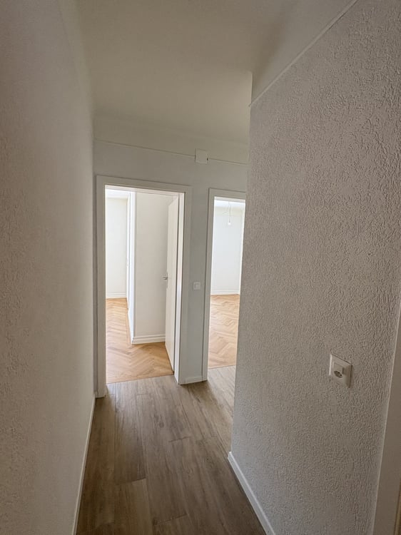 Charmant appartement de 2,5 pièces avec balcon à Vallorbe 4