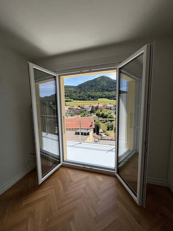 Charmant appartement de 2,5 pièces avec balcon à Vallorbe 1