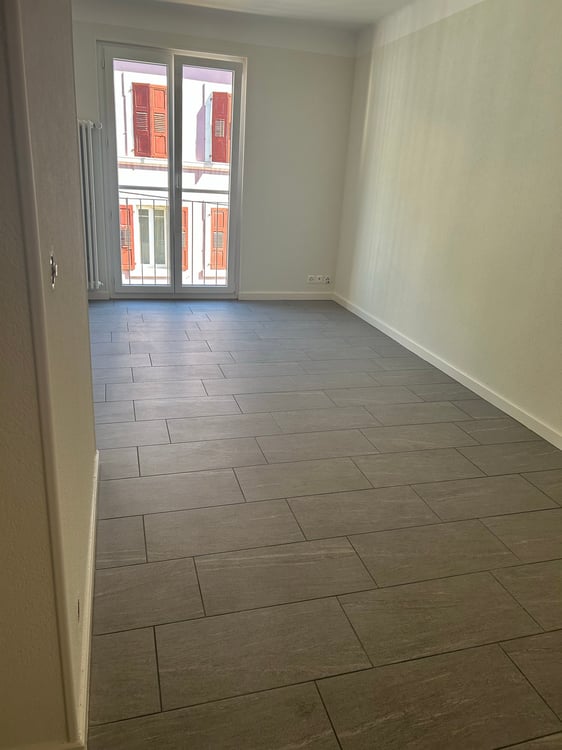 Charmant appartement de 2,5 pièces avec balcon à Vallorbe 3