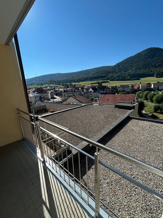 Charmant appartement de 2,5 pièces avec balcon à Vallorbe 7