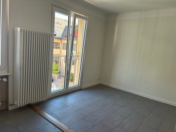 Charmant appartement de 2,5 pièces avec balcon à Vallorbe 6