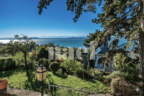 Maison de maître avec dépendance 1