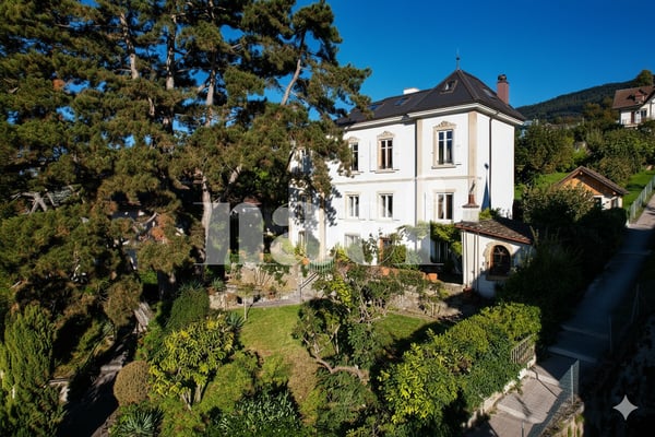 Maison de maître avec dépendance 8