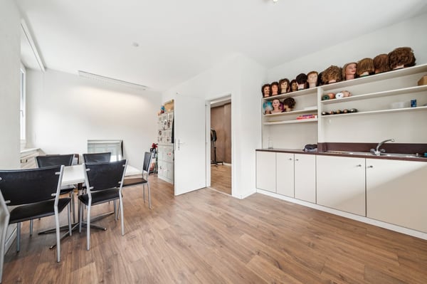 Local commercial au 1er étage 6