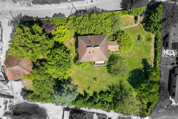 Villa familiale au fort potentiel dans un environnement privilégié 2