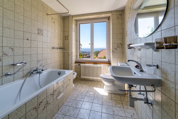 Villa familiale au fort potentiel dans un environnement privilégié 12