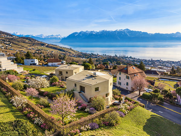 Attique contemporain avec panorama spectaculaire 2