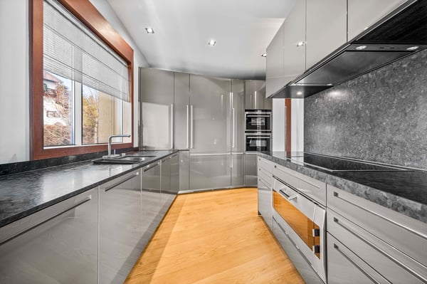 Attique contemporain avec panorama spectaculaire 4