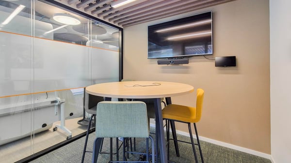 Surface de bureaux moderne de 285 m² – 28 postes équipés 4