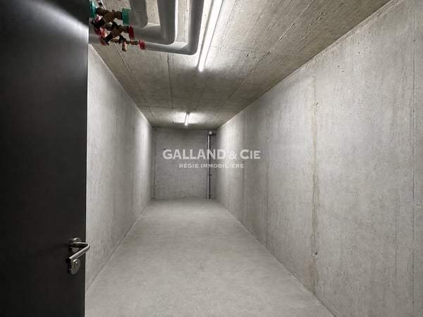 Généreuse surface pour profession médicale ou bureaux - ~164 m² 10