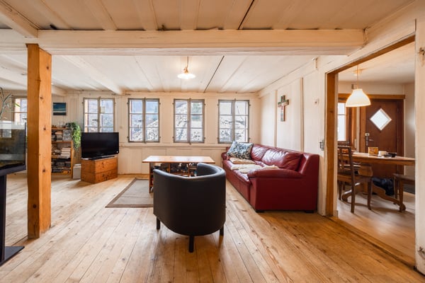 Opportunité : vente par appel d'offres - maison mitoyenne avec cachet 5
