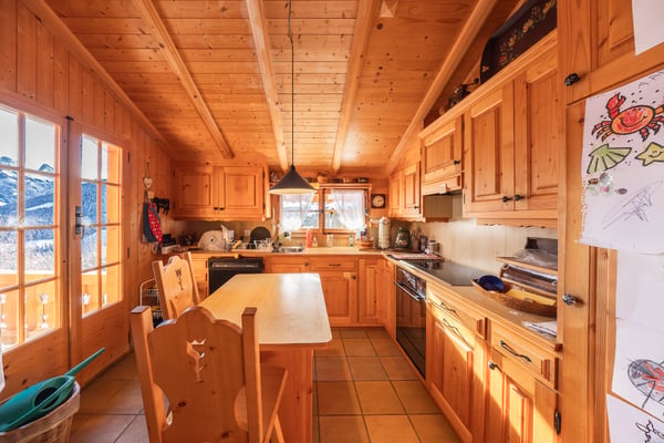 Chalet de charme au coeur d'un paysage préalpin grandiose 7