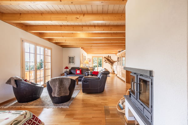 Généreux chalet au calme et avec vue panoramique 6