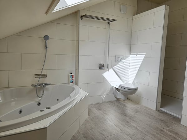 Appartement atypique avec terrasse au soleil couchant 8