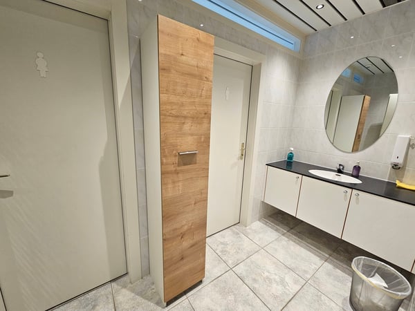 380 m2 répartis en 4 locaux commerciaux. 6