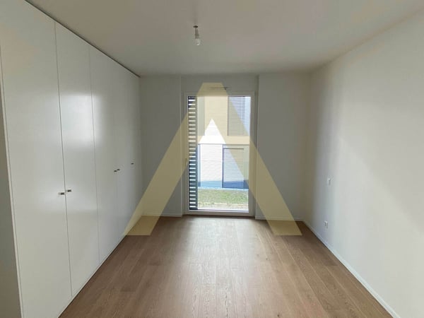 Immeuble de rendement entièrement loué 7