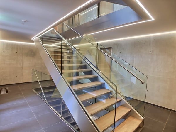 Immeuble de rendement entièrement loué 4