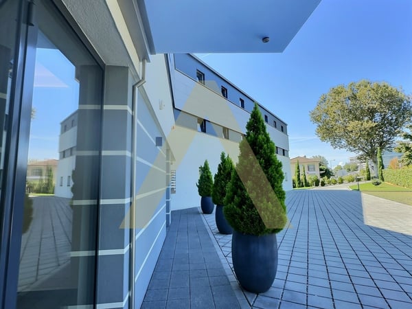 MAGNIFIQUE APPARTEMENT  MEUBLE DE 3P EN FACE EPFL & UNIL 4