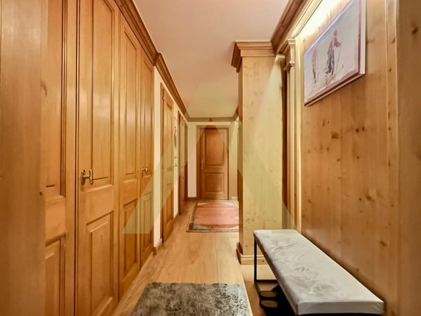 Très bel appartement avec beaucoup de cachet, jardin et piscine 6