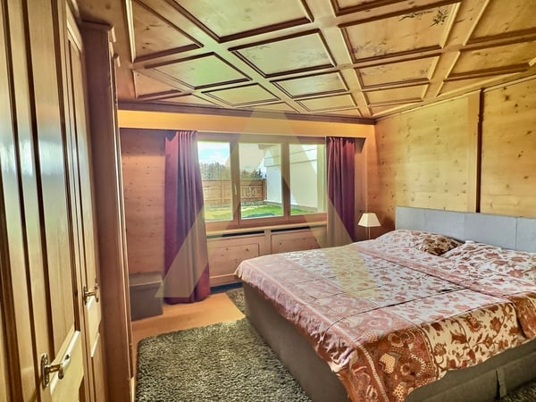 Très bel appartement avec beaucoup de cachet, jardin et piscine 7