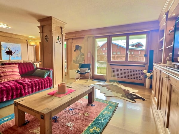 Très bel appartement avec beaucoup de cachet, jardin et piscine 2