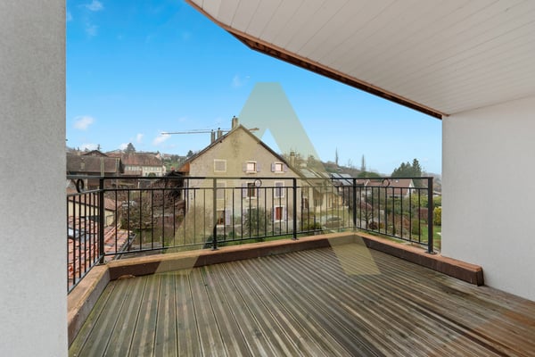 Grand appartement au coeur de Colombier 5