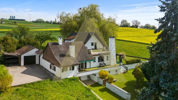 Un havre de paix avec vue imprenable sur le Jura 1