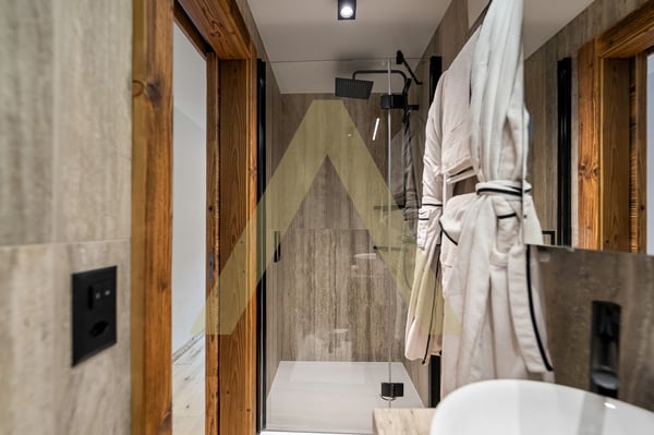 Appartement de charme rénové avec élégance 7