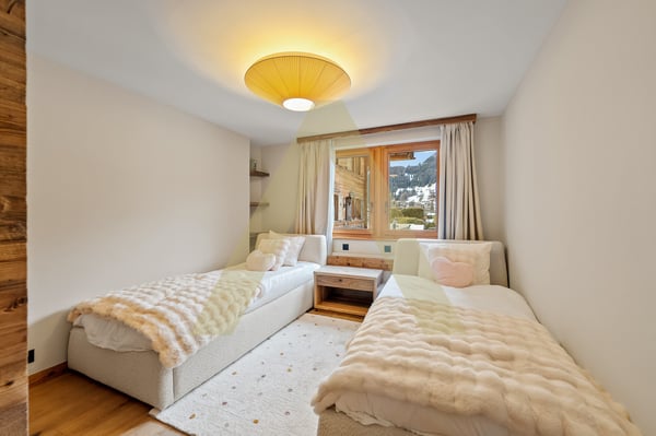 Appartement de charme rénové avec élégance 6