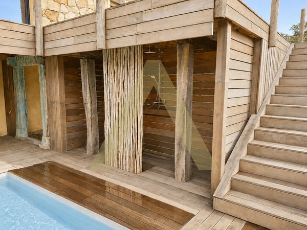 BERGERIE CONTEMPORAINE AVEC PISCINE AU COEUR DE LA CORSE DU SUD 13