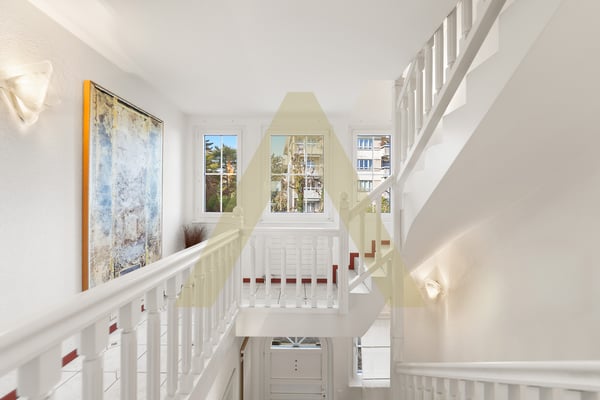 Une villa aux volumes exceptionnels, à deux pas de la plage 7