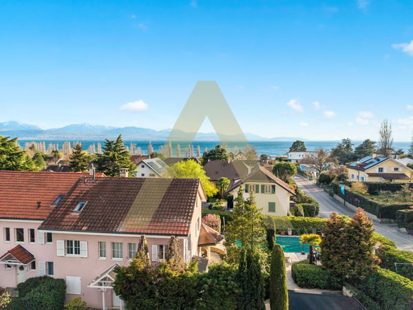 Une villa aux volumes exceptionnels, à deux pas de la plage 1