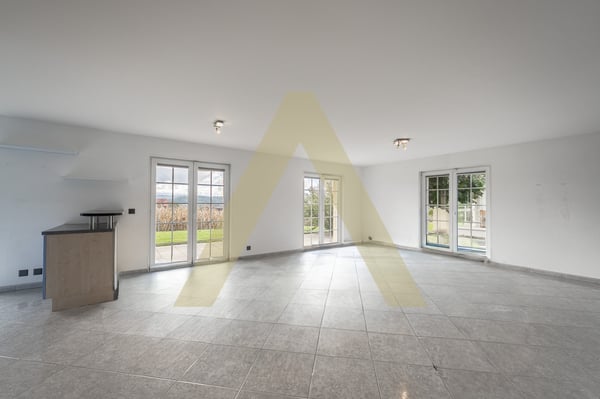 A vendre spacieuse maison familiale à 5min d'Estavayer-le-Lac 9