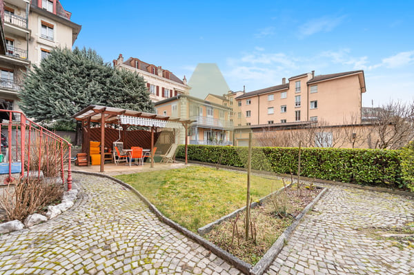Maison de ville à fort potentiel - Centre de Lausanne 2