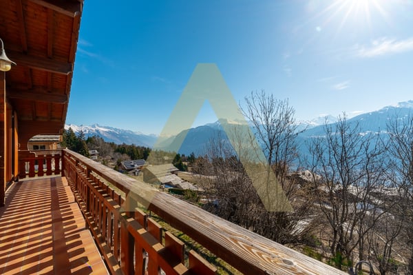 Chalet de charme avec vue panoramique 8