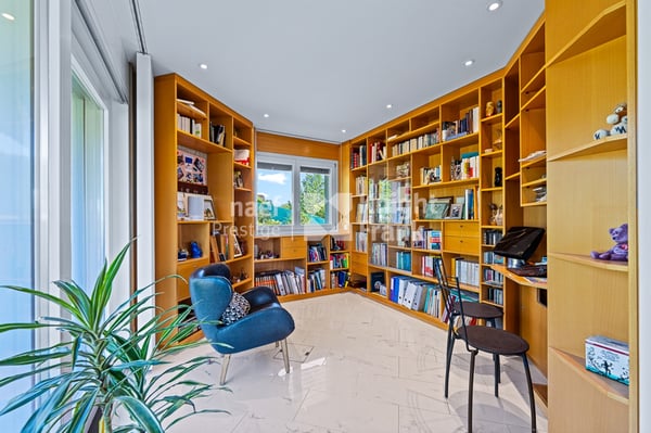 Villa individuelle de 6 pièces avec vue imprenable à vendre à Lossy 10