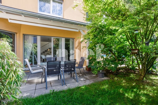 Maison de 6.5 pièces avec jardin et piscine à vendre à Avenches 5