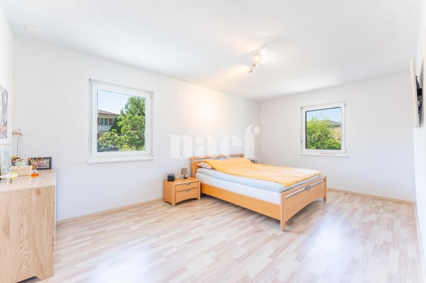 Lumineuse villa familiale de 5.5 pièces avec studio indépendant et spa 9