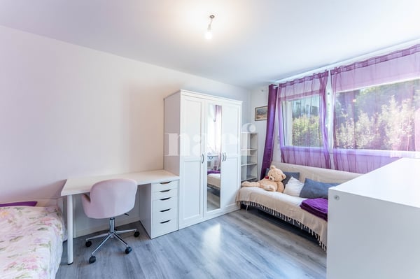 Appartement de 4.5 pièces au rez-de-chaussée avec terrasse et jardin à vendre à Prez-vers-Noréaz 6