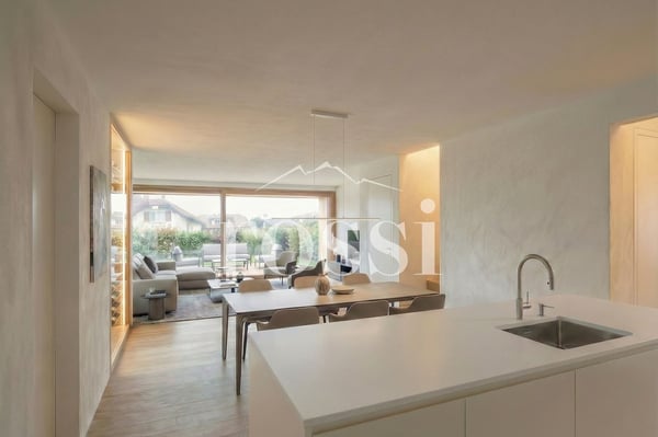 Appartement duplex de 5.5 pièces avec grand jardin, terrasse et balcon à vendre à Cottens 4