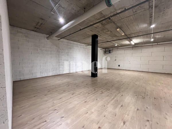 Surface à louer de 106 m2 à Granges-Paccot ! 3