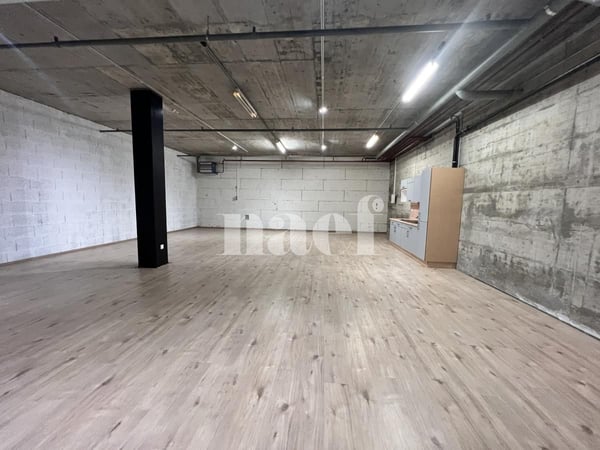 Surface à louer de 106 m2 à Granges-Paccot ! 2