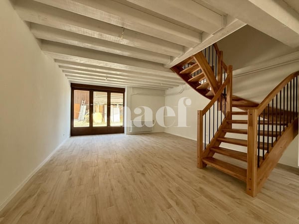 Bel appartement en duplex et rénové de 3.5 pièces à louer ! 3